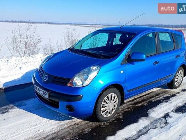 Синій Ніссан Ноут, об'ємом двигуна 1.6 л та пробігом 212 тис. км за 4800 $, фото 3 на Automoto.ua