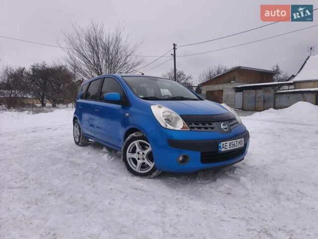 Синий Ниссан Ноут, объемом двигателя 1.6 л и пробегом 172 тыс. км за 6500 $, фото 1 на Automoto.ua