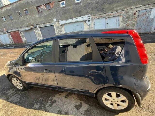 Синий Ниссан Ноут, объемом двигателя 1.5 л и пробегом 149 тыс. км за 5000 $, фото 4 на Automoto.ua