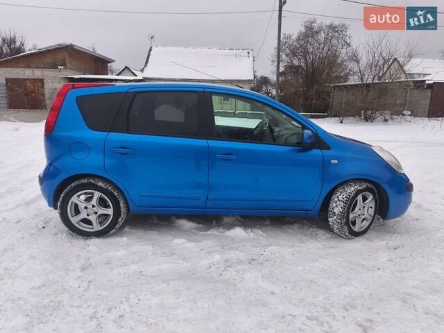Синий Ниссан Ноут, объемом двигателя 1.6 л и пробегом 172 тыс. км за 6500 $, фото 2 на Automoto.ua