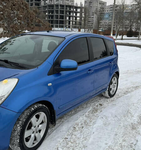 Синий Ниссан Ноут, объемом двигателя 1.6 л и пробегом 298 тыс. км за 4800 $, фото 5 на Automoto.ua