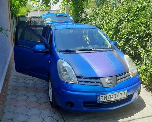 Синій Ніссан Ноут, об'ємом двигуна 1.6 л та пробігом 153 тис. км за 6250 $, фото 5 на Automoto.ua