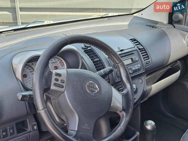 Синій Ніссан Ноут, об'ємом двигуна 1.6 л та пробігом 207 тис. км за 5100 $, фото 2 на Automoto.ua