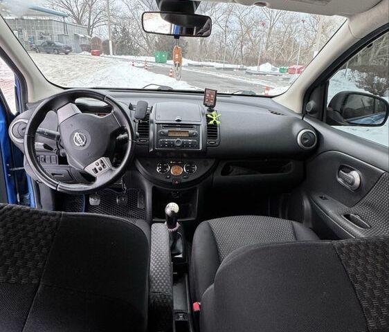 Синій Ніссан Ноут, об'ємом двигуна 1.6 л та пробігом 298 тис. км за 4800 $, фото 2 на Automoto.ua