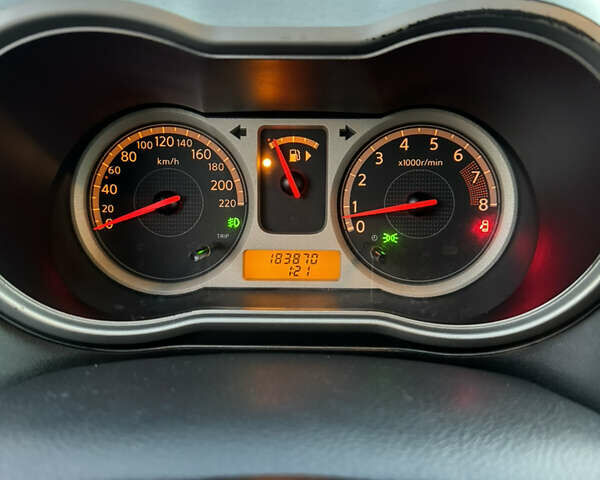 Синий Ниссан Ноут, объемом двигателя 1.6 л и пробегом 183 тыс. км за 6850 $, фото 22 на Automoto.ua