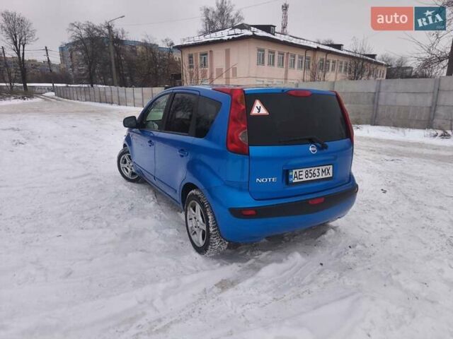 Синий Ниссан Ноут, объемом двигателя 1.6 л и пробегом 172 тыс. км за 6500 $, фото 5 на Automoto.ua