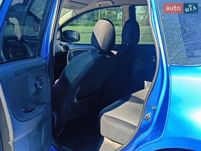 Синій Ніссан Ноут, об'ємом двигуна 1.39 л та пробігом 350 тис. км за 3799 $, фото 6 на Automoto.ua