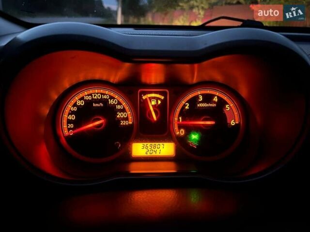 Синий Ниссан Ноут, объемом двигателя 1.46 л и пробегом 370 тыс. км за 5200 $, фото 10 на Automoto.ua