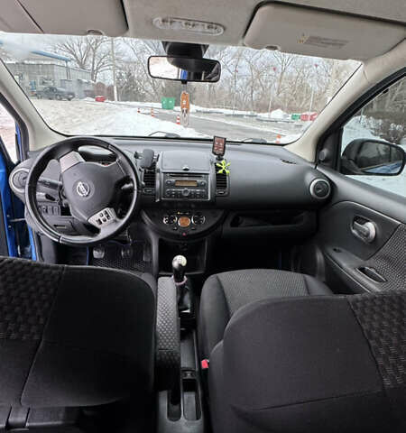 Синий Ниссан Ноут, объемом двигателя 1.6 л и пробегом 298 тыс. км за 4800 $, фото 2 на Automoto.ua