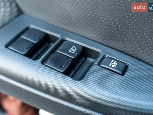 Синій Ніссан Ноут, об'ємом двигуна 1.39 л та пробігом 210 тис. км за 5200 $, фото 11 на Automoto.ua