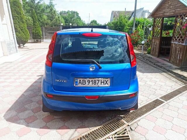 Синий Ниссан Ноут, объемом двигателя 1.6 л и пробегом 197 тыс. км за 5300 $, фото 2 на Automoto.ua