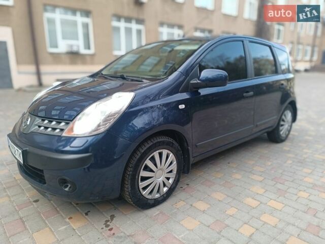 Синий Ниссан Ноут, объемом двигателя 1.6 л и пробегом 187 тыс. км за 6500 $, фото 1 на Automoto.ua