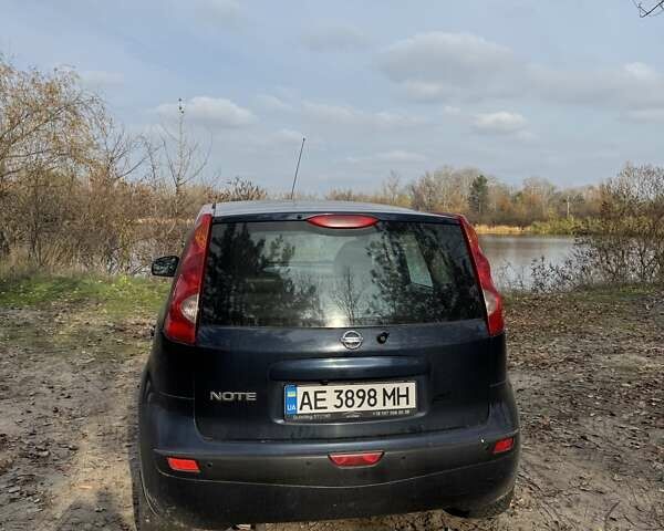 Синий Ниссан Ноут, объемом двигателя 1.6 л и пробегом 210 тыс. км за 5300 $, фото 2 на Automoto.ua