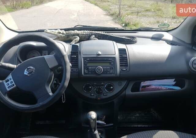 Синий Ниссан Ноут, объемом двигателя 1.39 л и пробегом 208 тыс. км за 4500 $, фото 6 на Automoto.ua