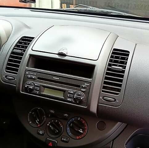 Синий Ниссан Ноут, объемом двигателя 1.4 л и пробегом 20 тыс. км за 4800 $, фото 2 на Automoto.ua