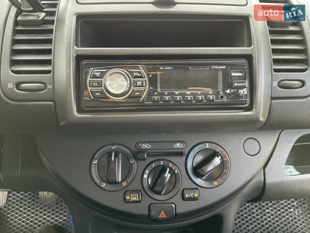 Синій Ніссан Ноут, об'ємом двигуна 1.39 л та пробігом 236 тис. км за 4555 $, фото 41 на Automoto.ua