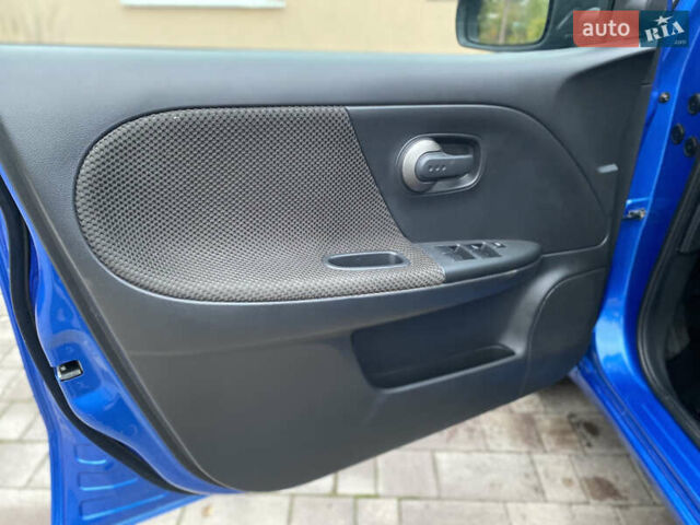 Синій Ніссан Ноут, об'ємом двигуна 1.6 л та пробігом 178 тис. км за 5590 $, фото 17 на Automoto.ua