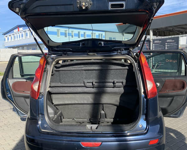 Ніссан Ноут 2007 у Львові на Automoto.ua Синій Ніссан Ноут, об'ємом двигуна 1.6 л та пробігом 203 тис. км за 5999 $, фото 18 на Automoto.ua