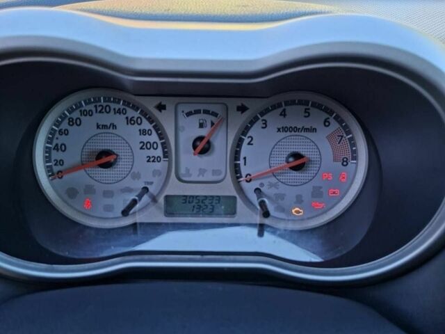Синій Ніссан Ноут, об'ємом двигуна 1.6 л та пробігом 306 тис. км за 4950 $, фото 16 на Automoto.ua