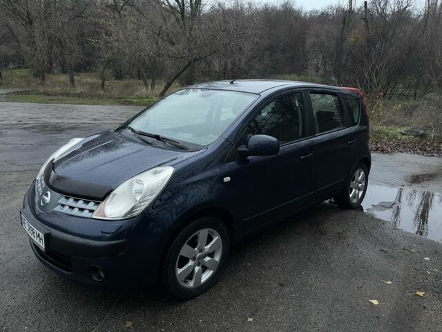 Синий Ниссан Ноут, объемом двигателя 1.6 л и пробегом 220 тыс. км за 6300 $, фото 3 на Automoto.ua