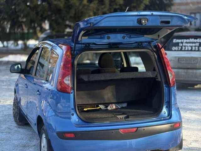 Синій Ніссан Ноут, об'ємом двигуна 1.6 л та пробігом 177 тис. км за 6500 $, фото 11 на Automoto.ua