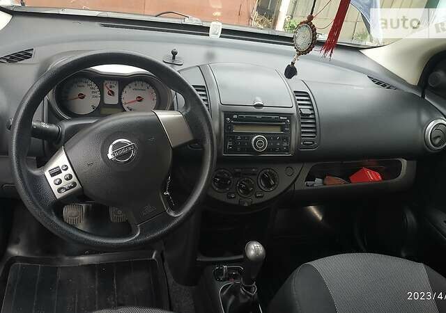 Синій Ніссан Ноут, об'ємом двигуна 1.4 л та пробігом 108 тис. км за 5500 $, фото 7 на Automoto.ua