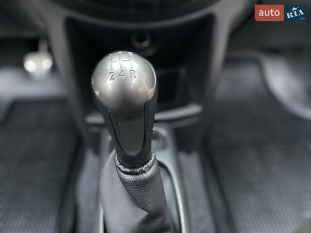 Синий Ниссан Ноут, объемом двигателя 1.6 л и пробегом 170 тыс. км за 5490 $, фото 13 на Automoto.ua