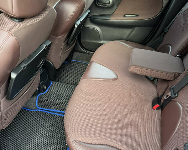 Синий Ниссан Ноут, объемом двигателя 1.6 л и пробегом 183 тыс. км за 6400 $, фото 9 на Automoto.ua