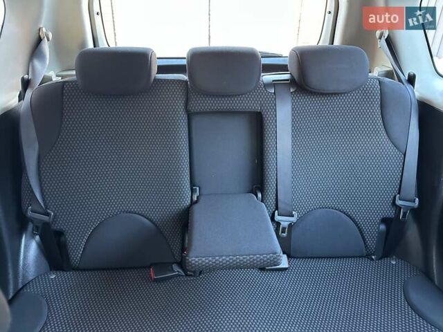 Синій Ніссан Ноут, об'ємом двигуна 1.4 л та пробігом 202 тис. км за 5700 $, фото 28 на Automoto.ua