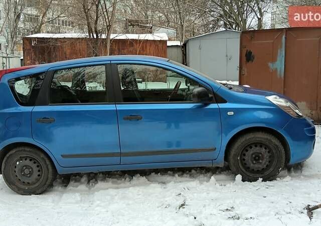 Синій Ніссан Ноут, об'ємом двигуна 1.4 л та пробігом 197 тис. км за 4800 $, фото 1 на Automoto.ua