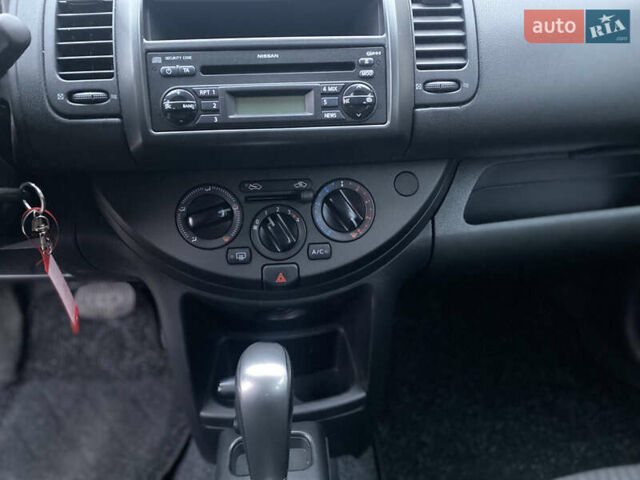 Синий Ниссан Ноут, объемом двигателя 1.6 л и пробегом 150 тыс. км за 6390 $, фото 16 на Automoto.ua