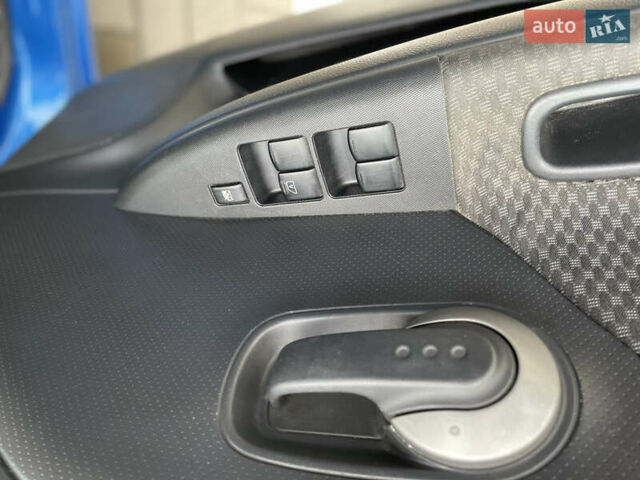 Синій Ніссан Ноут, об'ємом двигуна 1.39 л та пробігом 236 тис. км за 4555 $, фото 38 на Automoto.ua