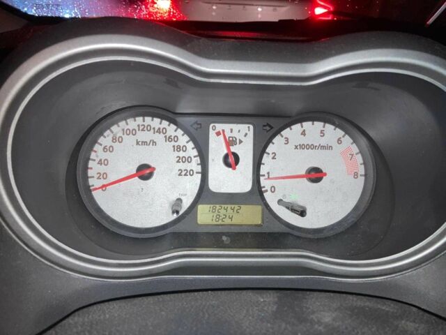 Синий Ниссан Ноут, объемом двигателя 1.4 л и пробегом 183 тыс. км за 5700 $, фото 5 на Automoto.ua