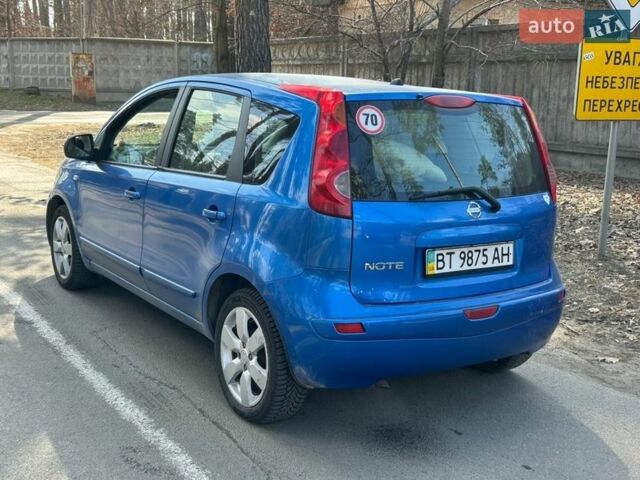 Синий Ниссан Ноут, объемом двигателя 1.6 л и пробегом 206 тыс. км за 2999 $, фото 2 на Automoto.ua