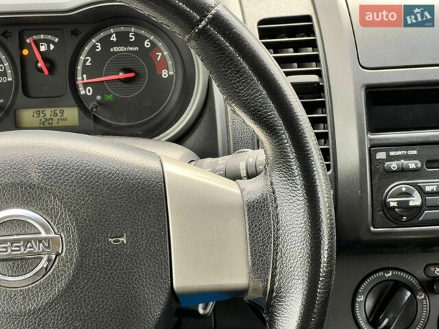 Синій Ніссан Ноут, об'ємом двигуна 1.4 л та пробігом 195 тис. км за 3600 $, фото 34 на Automoto.ua