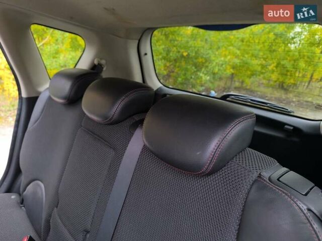 Синий Ниссан Ноут, объемом двигателя 1.6 л и пробегом 160 тыс. км за 5850 $, фото 25 на Automoto.ua