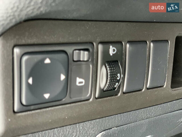 Синий Ниссан Ноут, объемом двигателя 1.39 л и пробегом 187 тыс. км за 4499 $, фото 64 на Automoto.ua