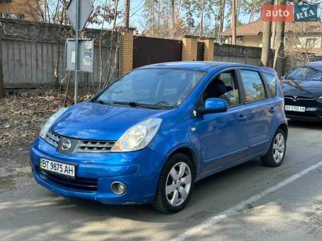 Синий Ниссан Ноут, объемом двигателя 1.6 л и пробегом 206 тыс. км за 2999 $, фото 1 на Automoto.ua