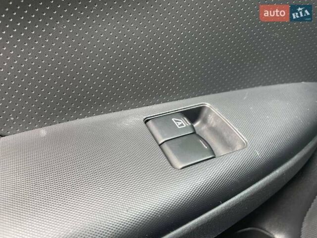 Синий Ниссан Ноут, объемом двигателя 1.39 л и пробегом 220 тыс. км за 5490 $, фото 22 на Automoto.ua