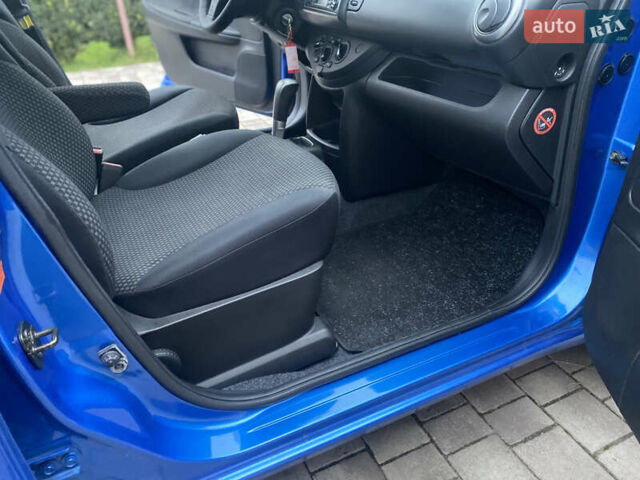 Синий Ниссан Ноут, объемом двигателя 1.6 л и пробегом 150 тыс. км за 6390 $, фото 19 на Automoto.ua