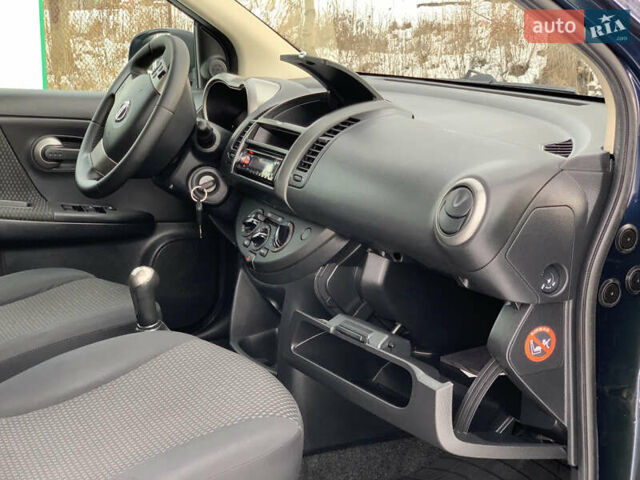 Синий Ниссан Ноут, объемом двигателя 1.39 л и пробегом 187 тыс. км за 4499 $, фото 49 на Automoto.ua