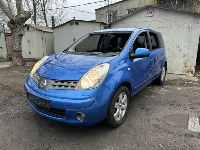 Синий Ниссан Ноут, объемом двигателя 1.6 л и пробегом 194 тыс. км за 2800 $, фото 4 на Automoto.ua