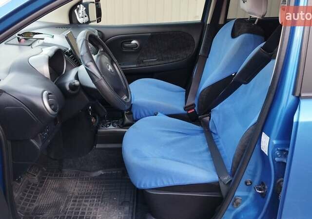 Синий Ниссан Ноут, объемом двигателя 1.4 л и пробегом 135 тыс. км за 6000 $, фото 1 на Automoto.ua
