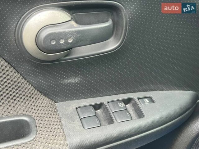 Синий Ниссан Ноут, объемом двигателя 1.6 л и пробегом 179 тыс. км за 6490 $, фото 21 на Automoto.ua