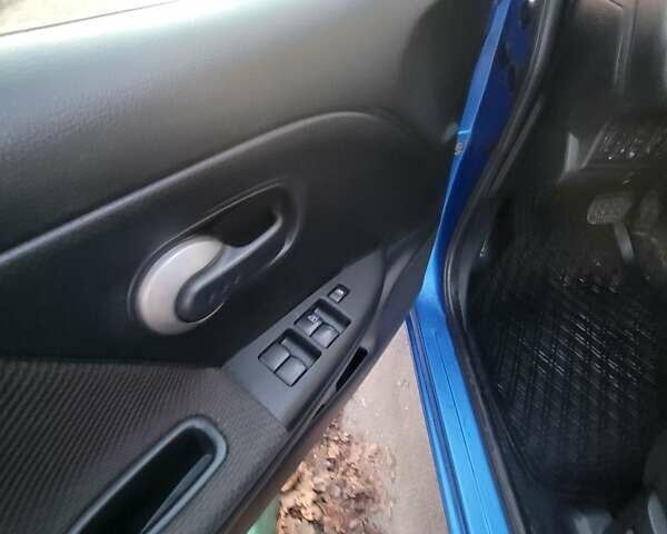 Синий Ниссан Ноут, объемом двигателя 1.6 л и пробегом 178 тыс. км за 5600 $, фото 24 на Automoto.ua