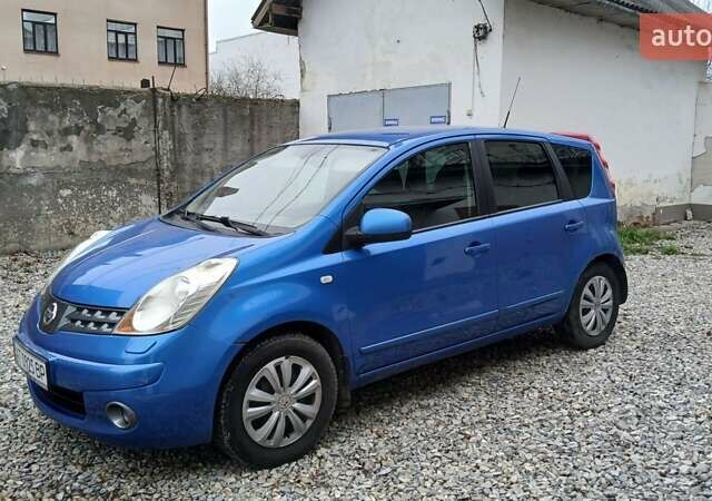 Синий Ниссан Ноут, объемом двигателя 1.6 л и пробегом 189 тыс. км за 4850 $, фото 1 на Automoto.ua