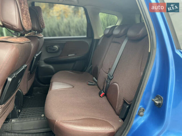 Синий Ниссан Ноут, объемом двигателя 1.6 л и пробегом 200 тыс. км за 6700 $, фото 12 на Automoto.ua