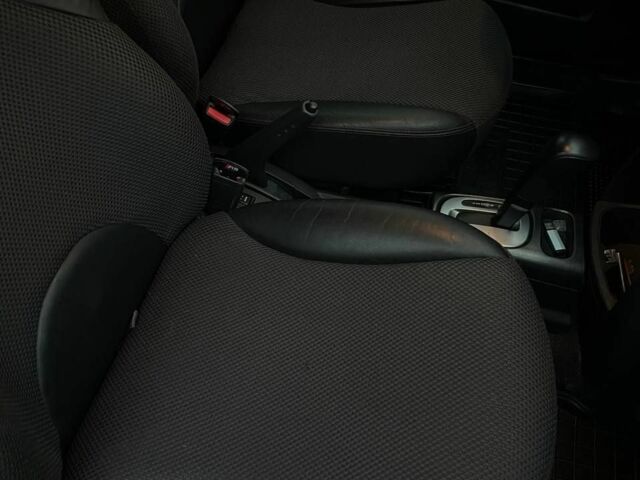 Синій Ніссан Ноут, об'ємом двигуна 1.6 л та пробігом 221 тис. км за 6400 $, фото 17 на Automoto.ua