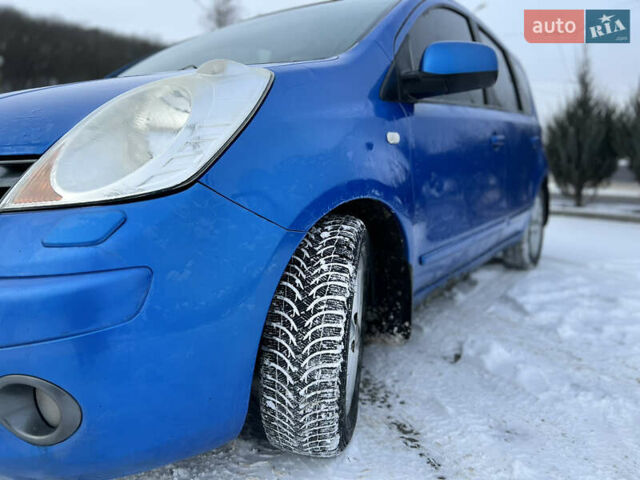Синій Ніссан Ноут, об'ємом двигуна 1.6 л та пробігом 250 тис. км за 6400 $, фото 3 на Automoto.ua
