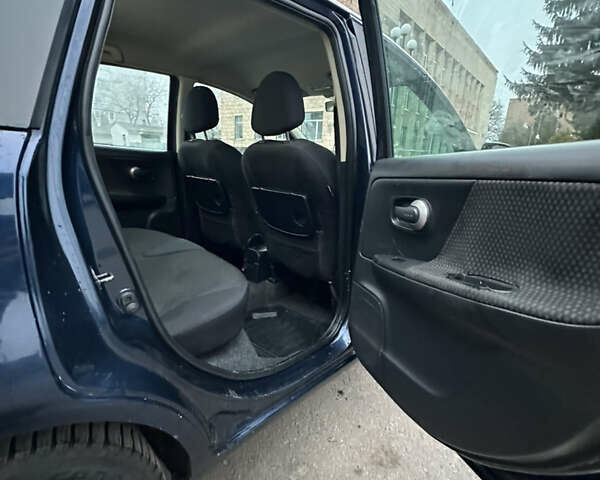 Синий Ниссан Ноут, объемом двигателя 1.46 л и пробегом 283 тыс. км за 5400 $, фото 5 на Automoto.ua